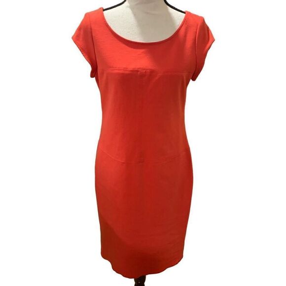 Banana Republic Bodycon Mini-Dress Cap Sleeves  Fitted, but Stretchy Red, 6 - Picture 1 of 7
